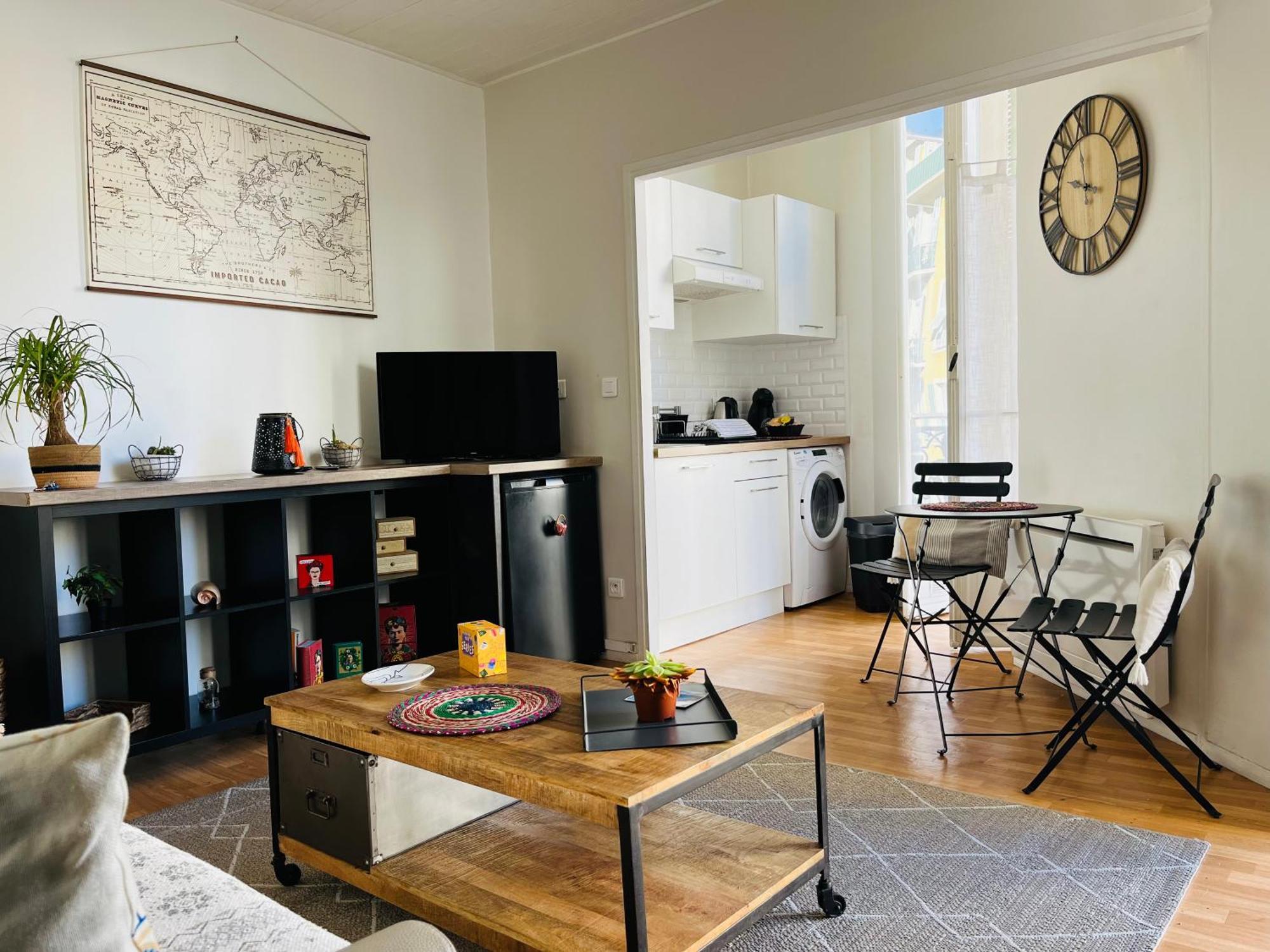 Apartment En Plein Coeur De *